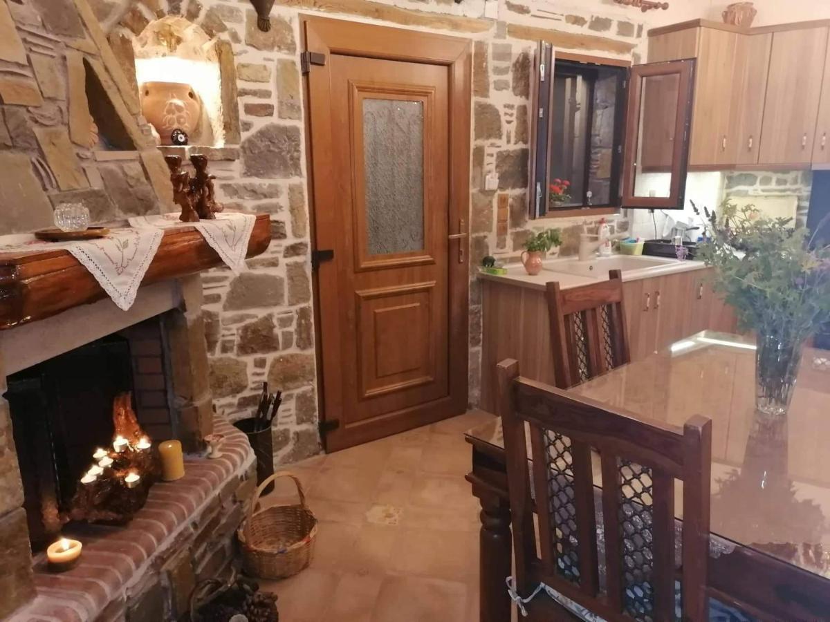 Traditional House In Androni Myrina Exterior foto